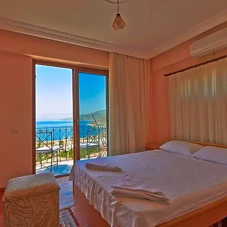 Sleeps 10 Pool Air Con Wifi * カルカン