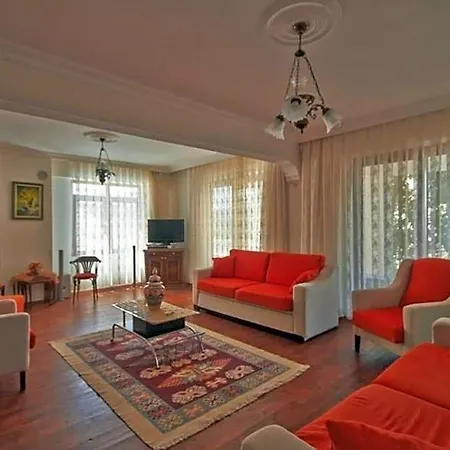 Sleeps 10 Pool Air Con Wifi