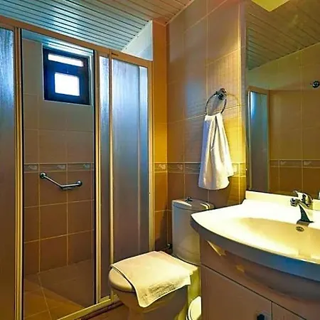 Sleeps 10 Pool Air Con Wifi ヴィラ