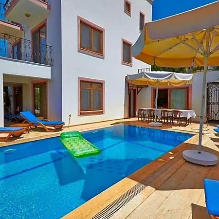 ヴィラ Sleeps 10 Pool Air Con Wifi